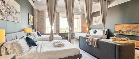 2 bedrooms, iron/ironing board, WiFi, bed sheets