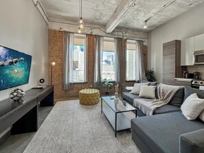 Fernseher, Arbeitsbereiche