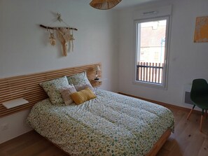 1 bedroom, free WiFi, bed sheets