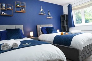 2 bedrooms, desk, iron/ironing board, free WiFi
