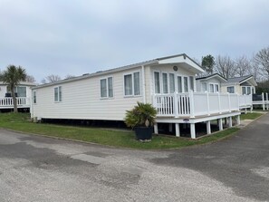 Exterior - Larkspur lovely dog friendly caravan at Rockley Park, Poole Harbour, Dorset. (Hamworthy)