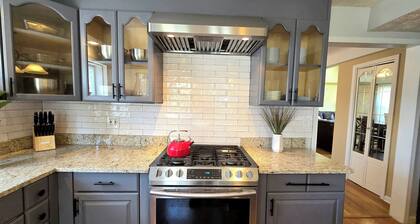 Spacious, Updated, 5BR 3BA, Game room,
First Floor 3BR 2BA