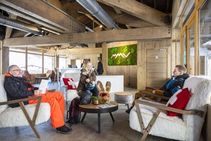 Apartment | Reception - Apartment in Les Deux Alpes With Alpine Views (Les Deux Alpes)