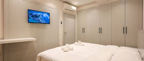 1 soverom, skrivebord og wi-fi (inkludert)