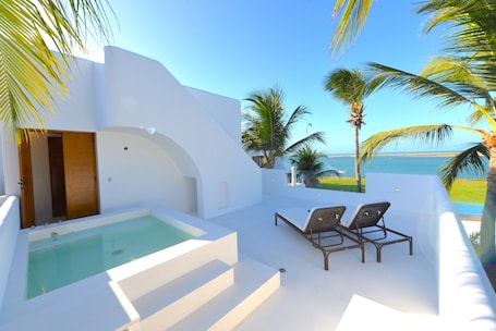 Bañera de hidromasaje privada