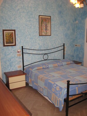2 bedrooms, iron/ironing board, WiFi, bed sheets - Studio apartment and bedroom both with private bathroom in Tuscany (Pistoia) (Borgo A Buggiano)
