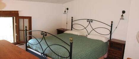 3 Schlafzimmer, Bügeleisen/Bügelbrett, Bettwäsche