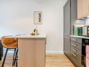 Dishwasher, high chair