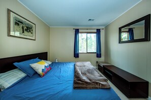 3 bedrooms, WiFi, bed sheets