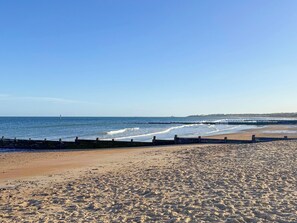 Beach - 3 bedroom accommodation in Blyth (Blyth)