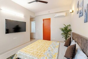 2 bedrooms, WiFi, bed sheets - Chic 2-bedroom apartment with WiFi, AC in charming Noida (Noida)