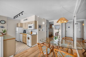 Fridge, oven, stovetop, dishwasher