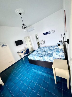 3 Schlafzimmer, Schreibtisch, Bügeleisen/Bügelbrett, kostenloses WLAN