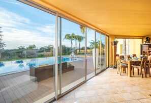 Villa | Dining - Villa Gamboa for 14 People (Albufeira)