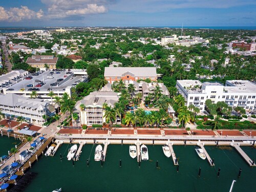 Hyatt Sunset Harbor. Available Oct 19 to 26.   Studio. 3 night minimum rental.  