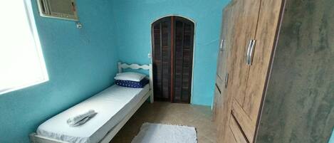 2 quartos, ferros/tábuas de passar roupa, Wi-Fi, roupa de cama