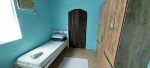 2 多间卧室、熨斗/熨衣板、WiFi、床单