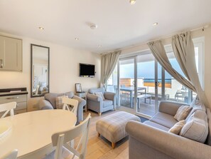 Living area - 2 bedroom accommodation in Brixham (Brixham)
