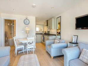 TV - 2 bedroom accommodation in Brixham (Brixham)