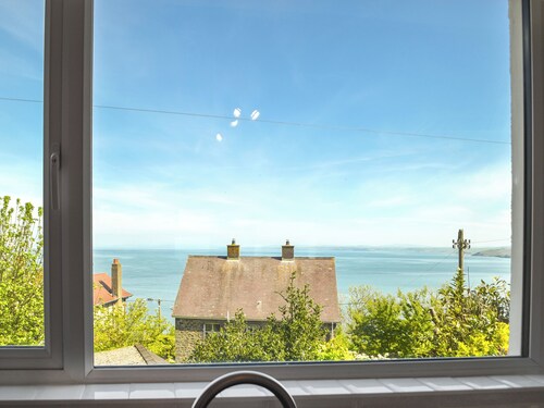 4 bedroom accommodation in New Quay