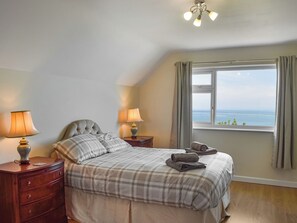 4 habitaciones, wifi gratis y ropa de cama 