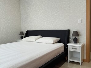 1 chambre, fer et planche à repasser, Wi-Fi gratuit, draps fournis