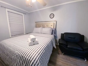 1 bedroom, desk, iron/ironing board, WiFi - Charming 1-bedroom apartment with WiFi, AC in delightful Dallas (Dallas)