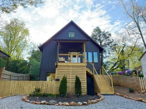 Exterior - Brand New & Walkable to West Asheville Hotspots (Asheville)