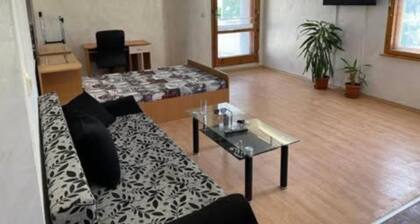 Varna Apartment - 5 minute walk from the beaches and the Sea Garden