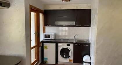 Varna Apartment - 5 minute walk from the beaches and the Sea Garden