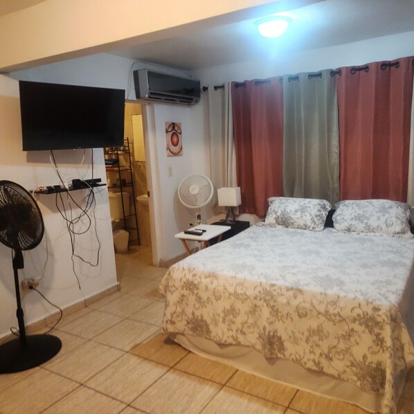 1 sovrum, strykjärn/strykbräda, wi-fi och sängkläder