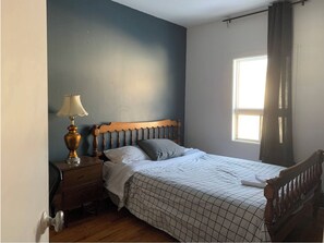 3 habitaciones, escritorio, wifi gratis y ropa de cama 