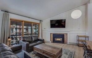 TV connectée, cheminée