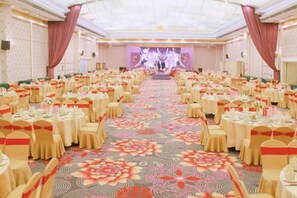 Unclassified image, 3 of 65, button - Jinxi International Hotel (Foshan)