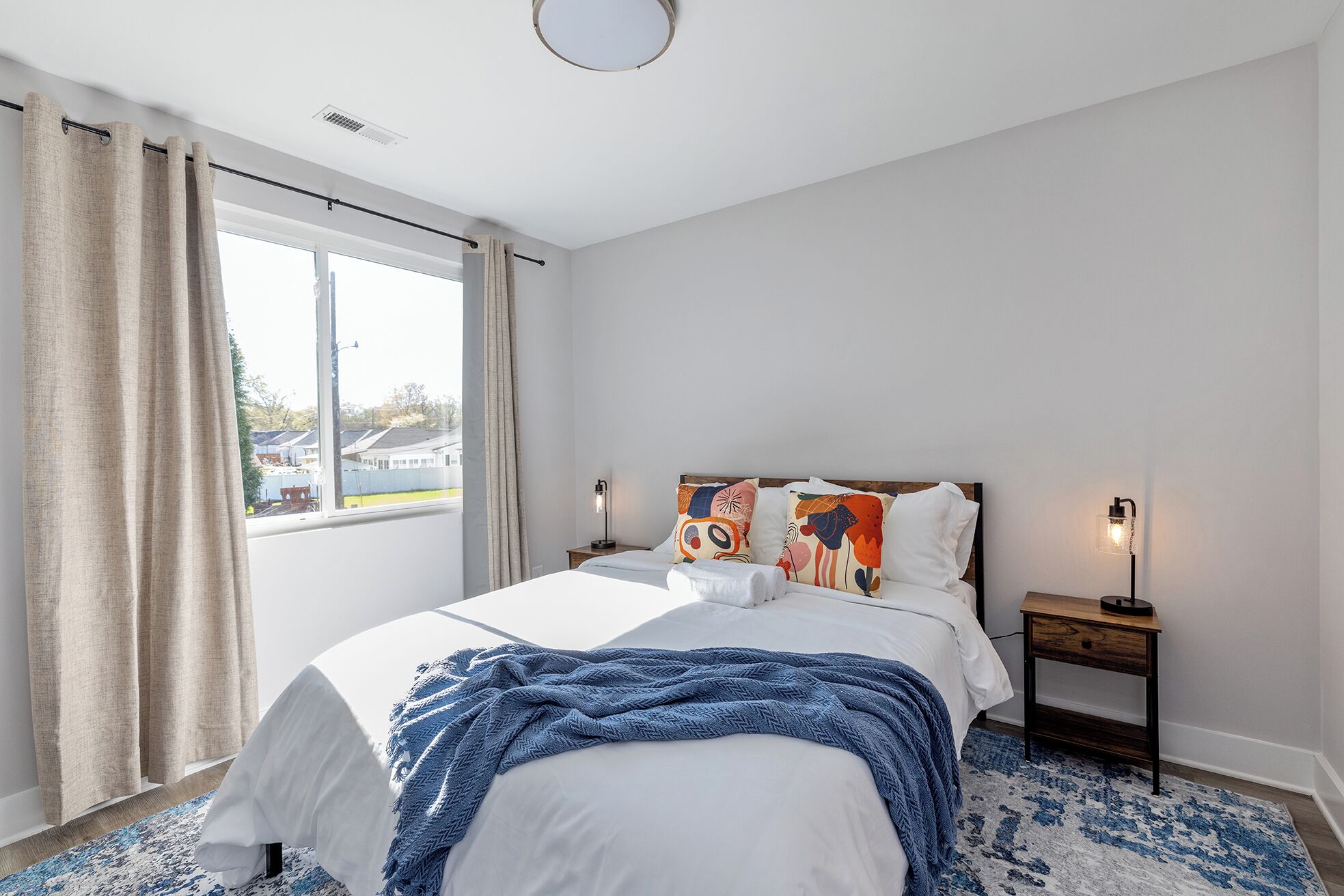 3 quartos, escrivaninha, berço de viagem, Wi-Fi de cortesia