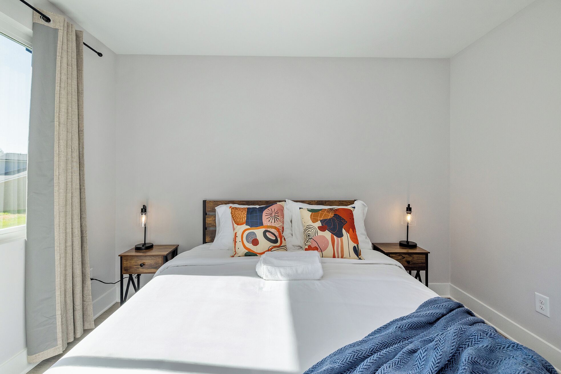 3 bedrooms, desk, travel crib, free WiFi