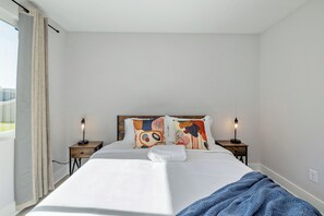 3 soveværelser, skrivebord, weekendseng, gratis Wi-Fi