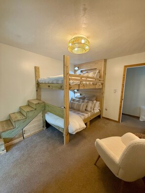 4 habitaciones, wifi gratis y ropa de cama 