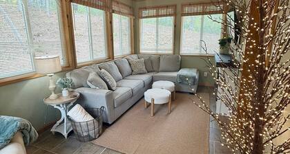 FAMILY RETREAT: SOGGY BEAR BOTTOM