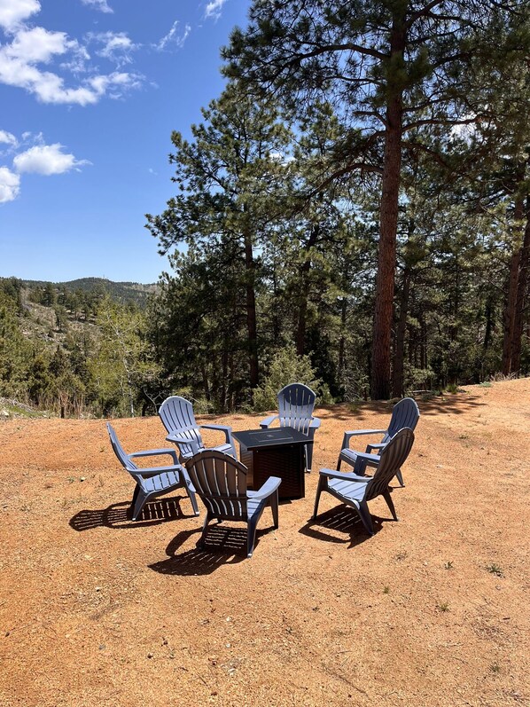 Property grounds - Bailey Hot Tub Cabin • Near Denver • Fire Pit & Views (Bailey)