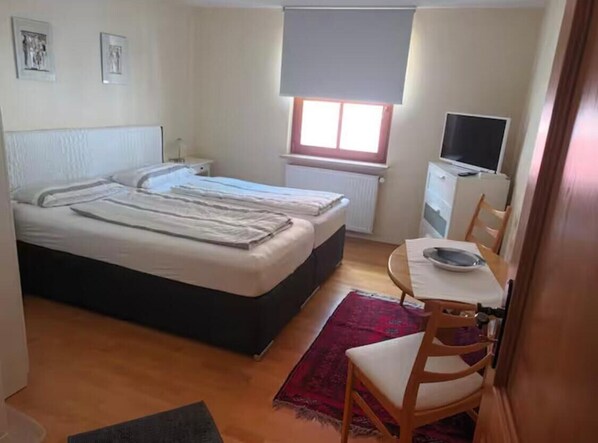 2 bedrooms, free WiFi, bed sheets