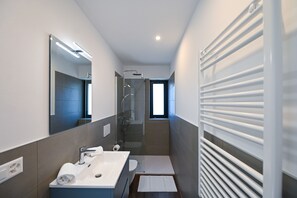 Apartment, 1 Bedroom, City View | Bathroom - Modern Concept Suite Crocetta 6 in Lugano (Lugano)