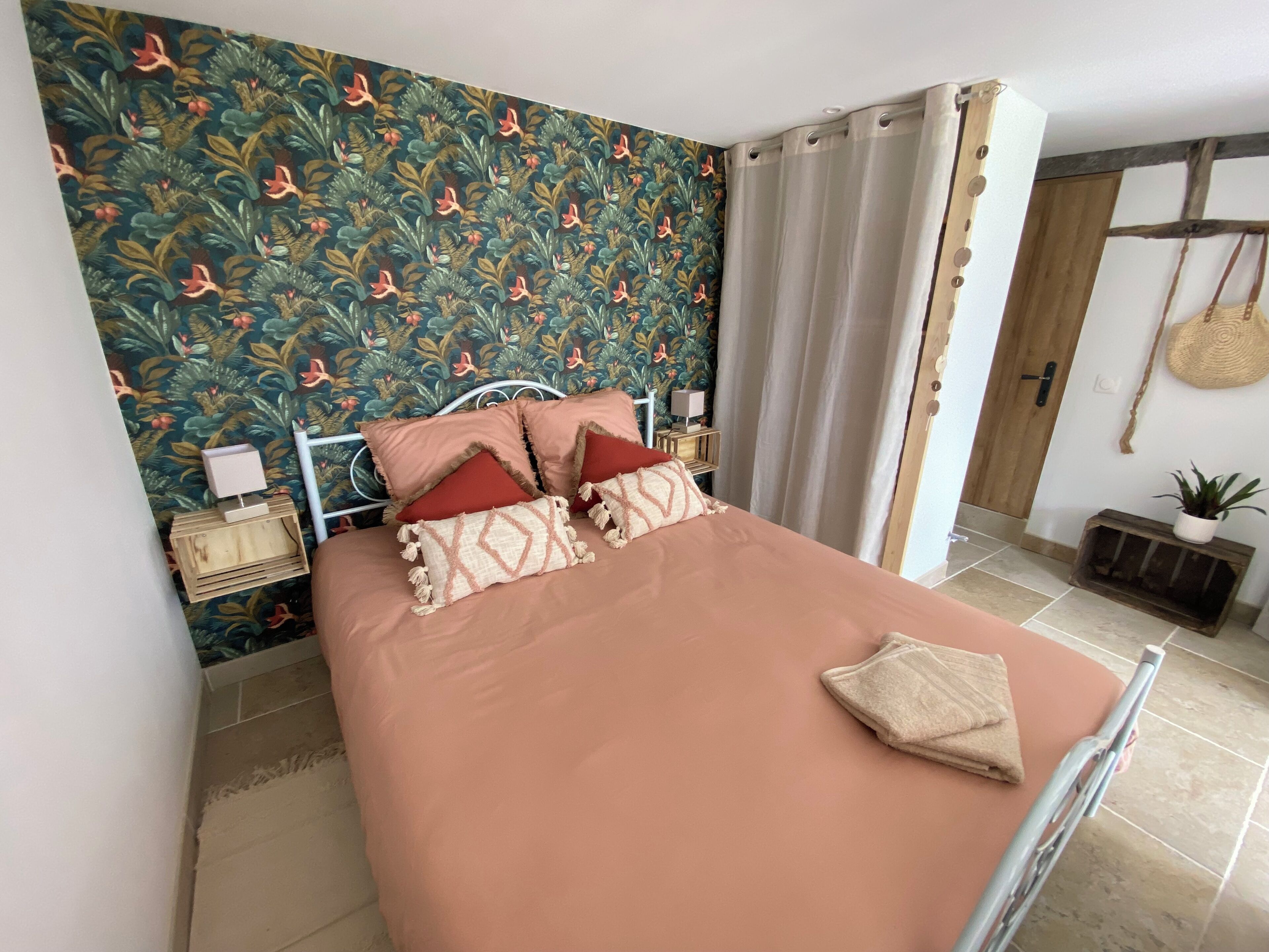 1 camera, ferro/asse da stiro, culla da viaggio, Wi-Fi