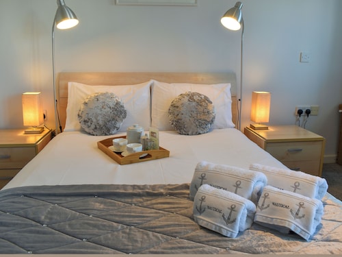 A beautifully styled apartment, perched on the banks of the River Camel.