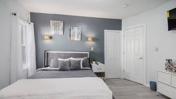 1 bedroom, desk, iron/ironing board, free WiFi