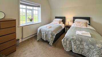 3 bedrooms, free WiFi, bed sheets