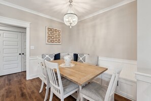 Dining - Spacious new 4-bedroom house on a deep water canal in tranquil Bay St. Louis, MS (Bay St. Louis)