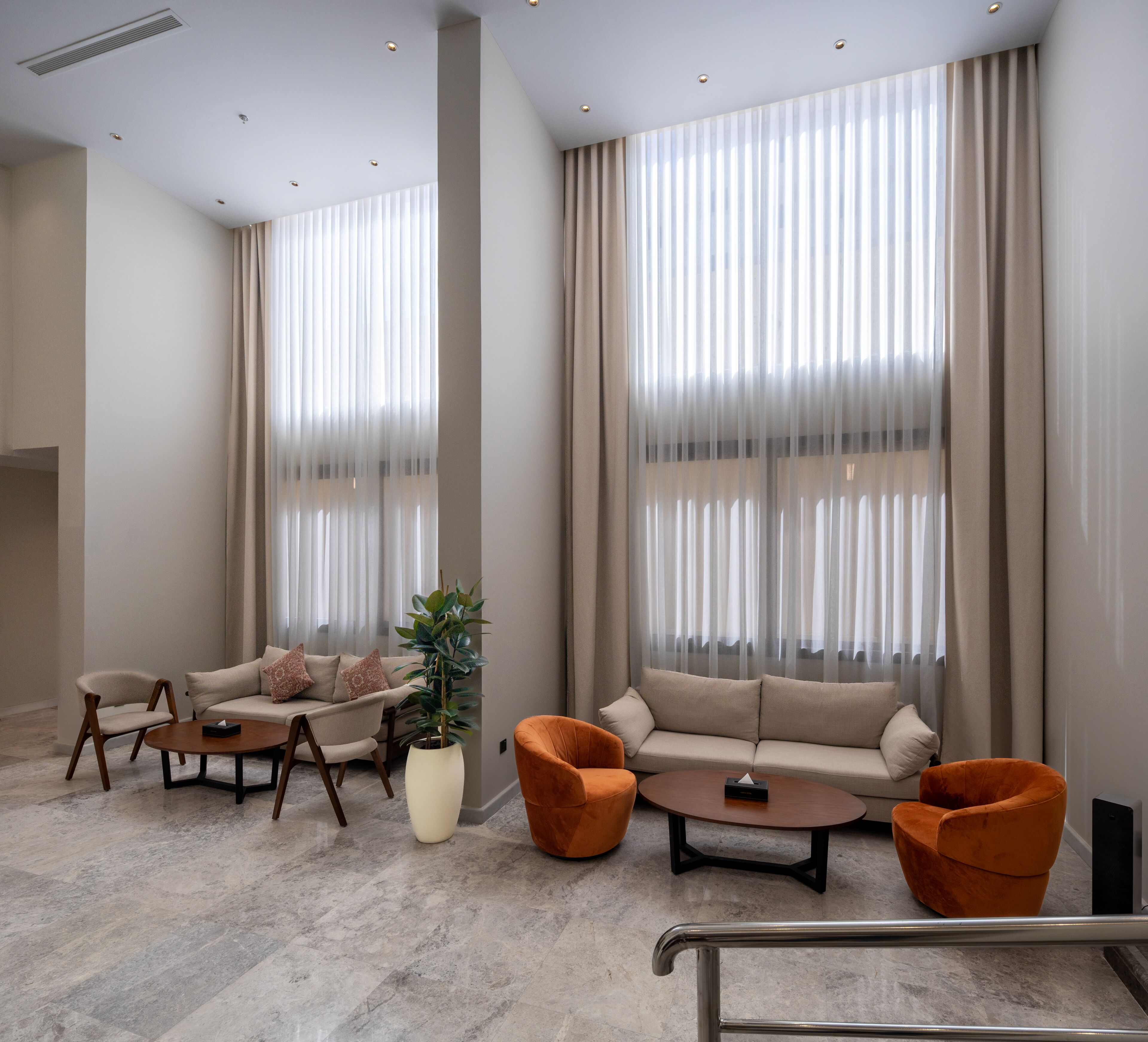 Lobby lounge