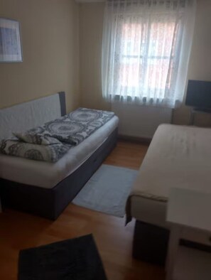1 dormitorio, wifi gratis, ropa de cama