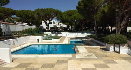 Albufeira - Appt RDC dans résidence avec piscine/plage Falésia 15mn à pied